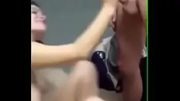 Redare Te uiți la prietena ta cum se trage de partenerul tău