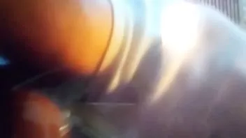 Abspielen Die verheiratete Schlampe hat ein Loch in Gummi gebissen und wollte mein heißes Sperma in ihrer schmutzigen, stinkenden Muschi spüren