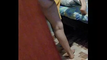 Riproduci Spio la m del mio migliore amico. e dice che vuole fare sesso
