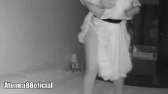 Redare Petrecerea vrăjitoarelor lesbiene: rolul nebun cu țâțe naturale mari