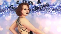 play Geile Milf feiert Geburtstag mit ungezogenem Geständnis und saftigem Arsch