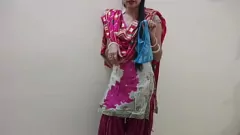 play desi step兄弟姐妹与印地语音频陷入了粗暴的禁忌性行为