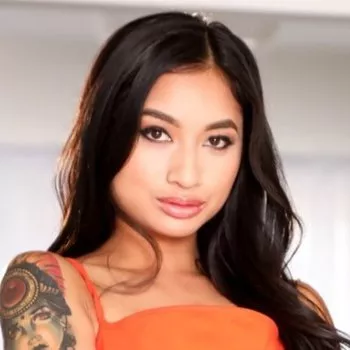 Bintang porno Avery Black