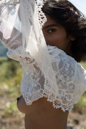 Bintang porno Desi Angel
