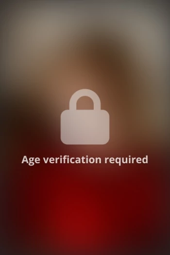 Pornostar Luna Mills