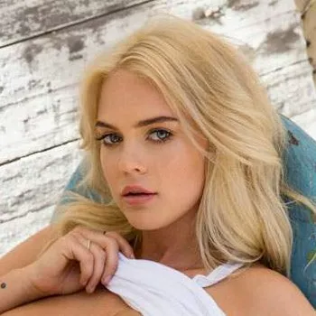 Star du porno Rachel Harris